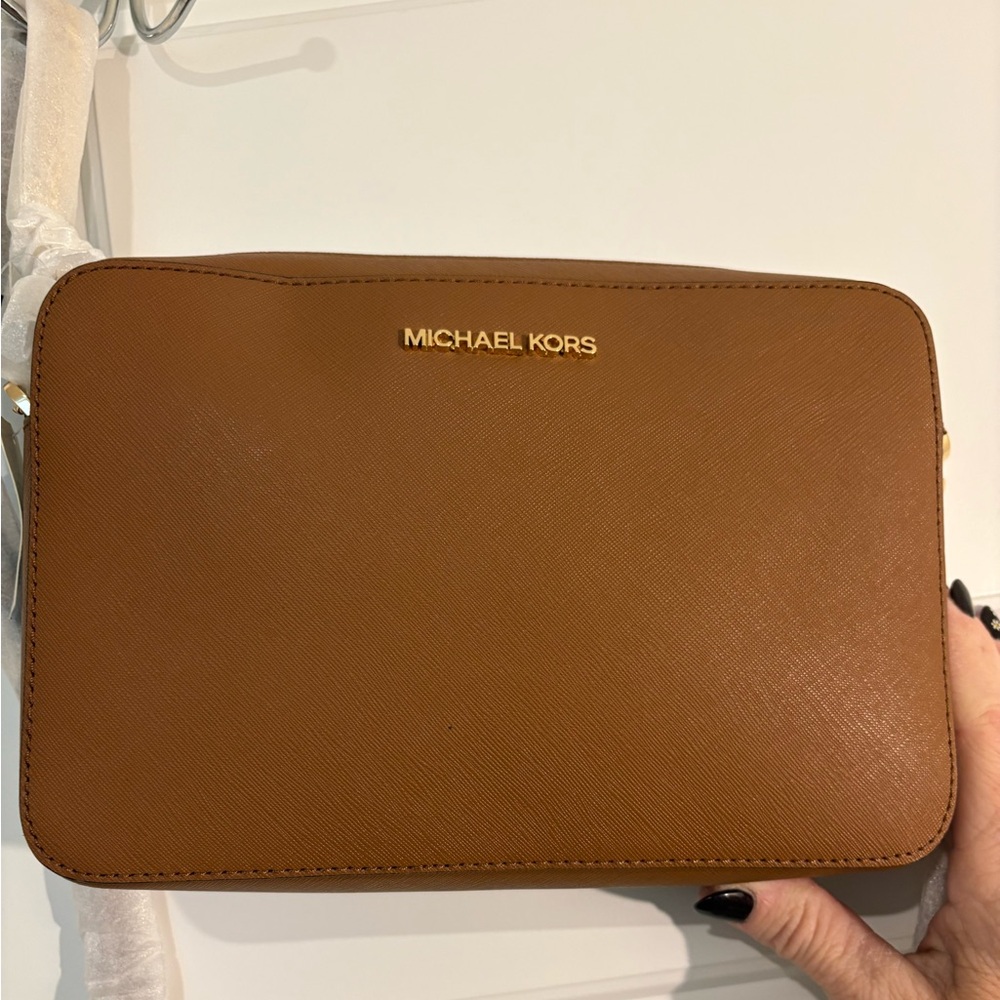 Michael Kors Brown cross body bag. NWT